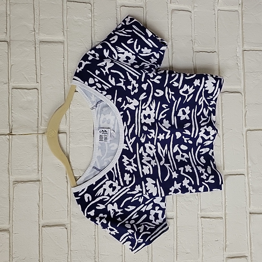 Vintage Crop Top Lycra Spandex/Cotton Medium Blue & White